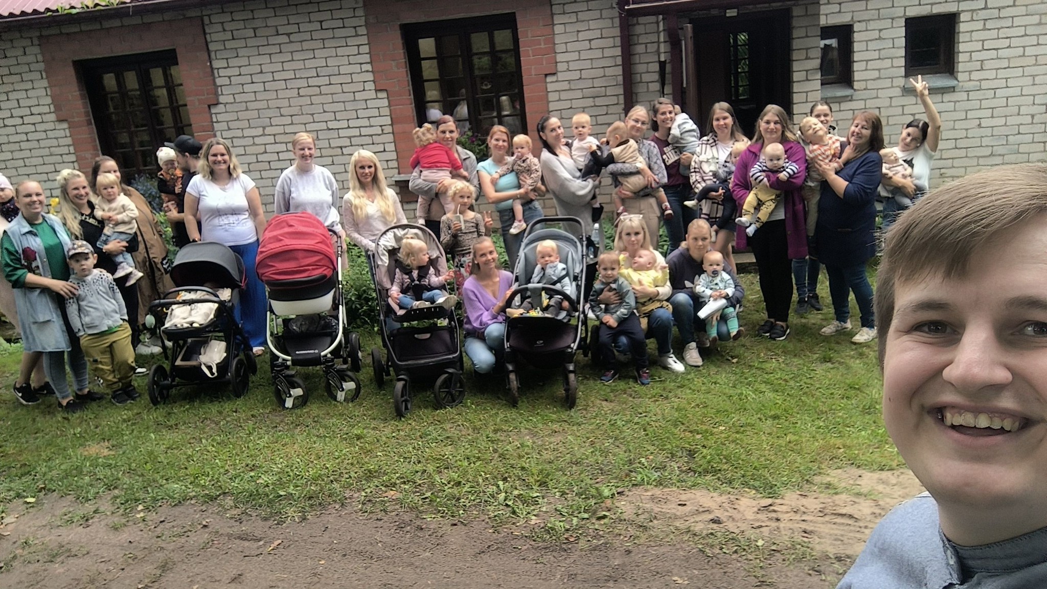 Māmiņas vēlas satikties un iedraudzēties pieredzes apmaiņas nolūkos